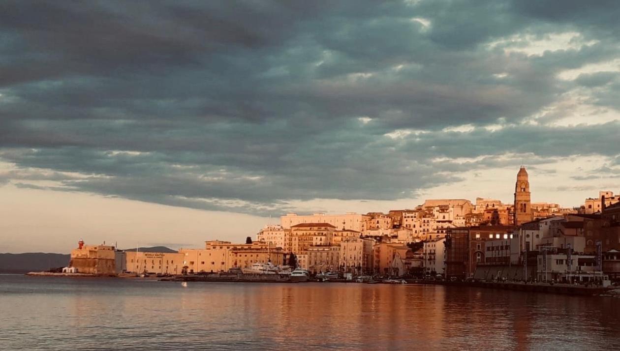 Da Serena Gaeta Buitenkant foto